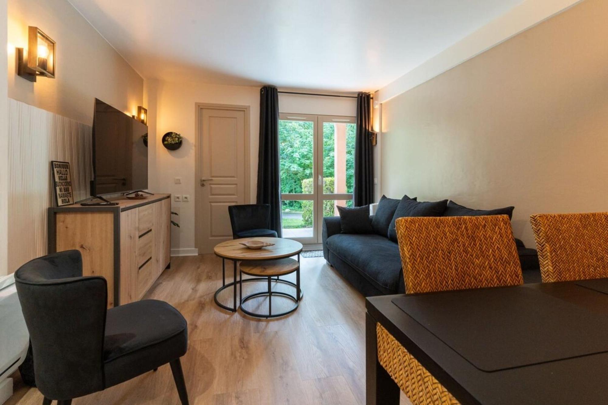 Beautiful Flat With Swimming Pool Tennis Court And Private Car Parking 09 Le Touquet Luaran gambar